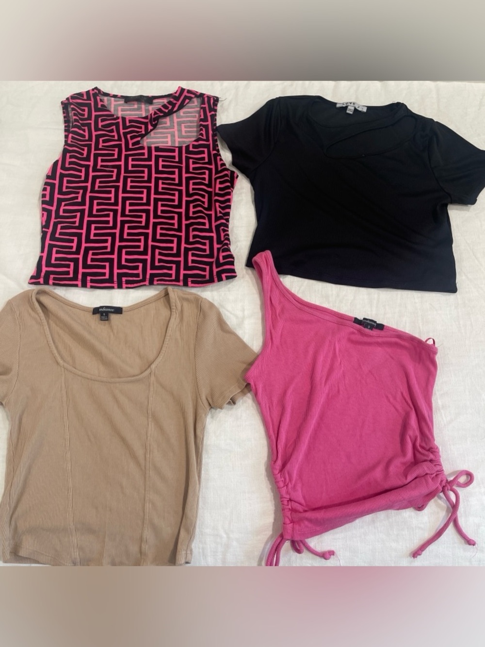 Women’s Pink Geometric Sleeveless Top – Unbranded bundle size S